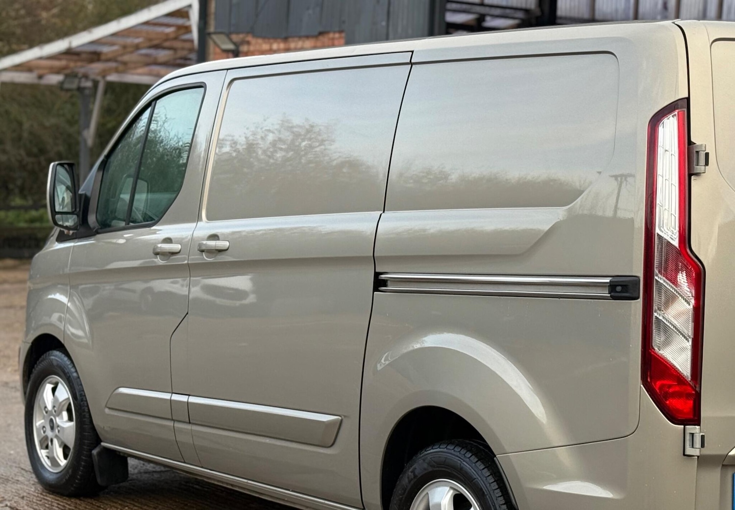 Used Ford Transit Custom 2017 for sale - 76830813: Photo 31