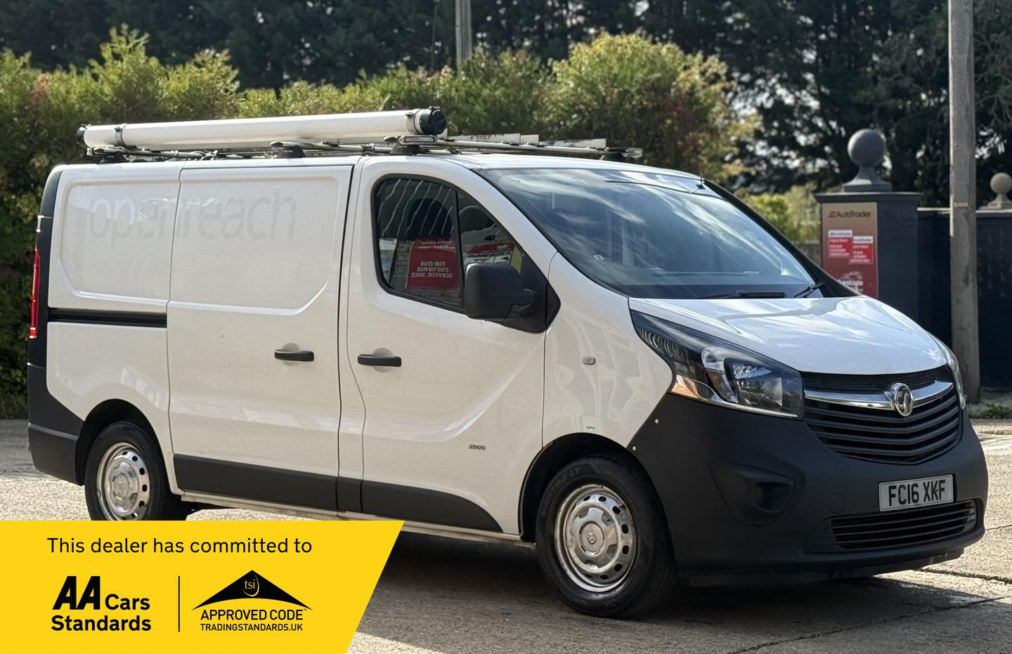 Used Vauxhall Vivaro 2016 for sale - 76120383: Photo 1