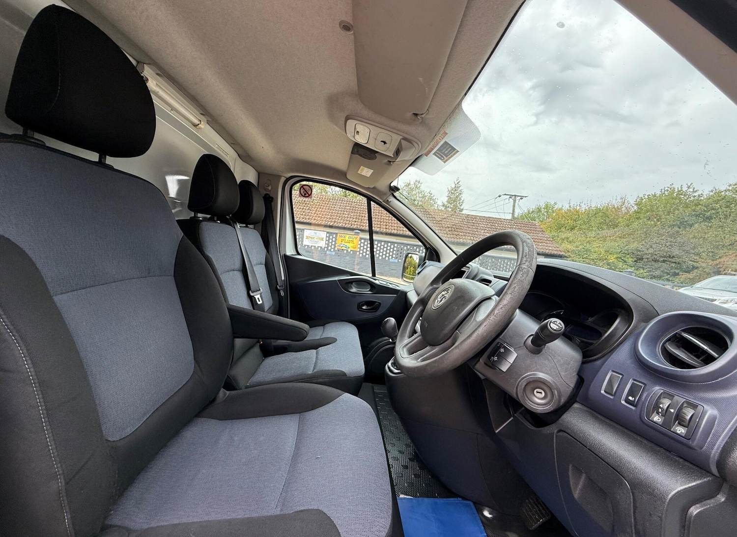 Used Vauxhall Vivaro 2016 for sale - 76120383: Photo 10
