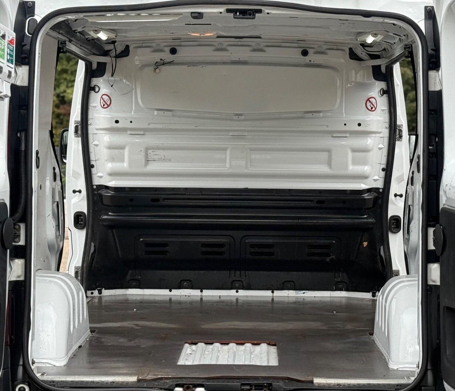 Used Vauxhall Vivaro 2016 for sale - 76120383: Photo 16