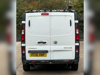 Used Vauxhall Vivaro 2016 for sale - 76120383: Photo 3