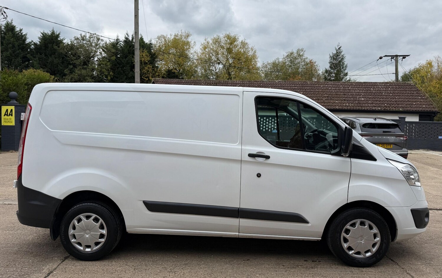 Used Ford Transit Custom 2017 for sale - 76273679: Photo 13