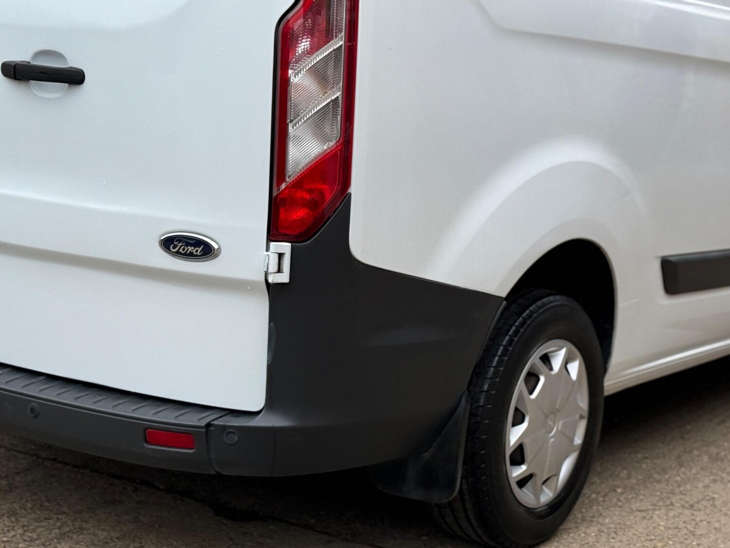 Used Ford Transit Custom 2017 for sale - 76273679: Photo 30