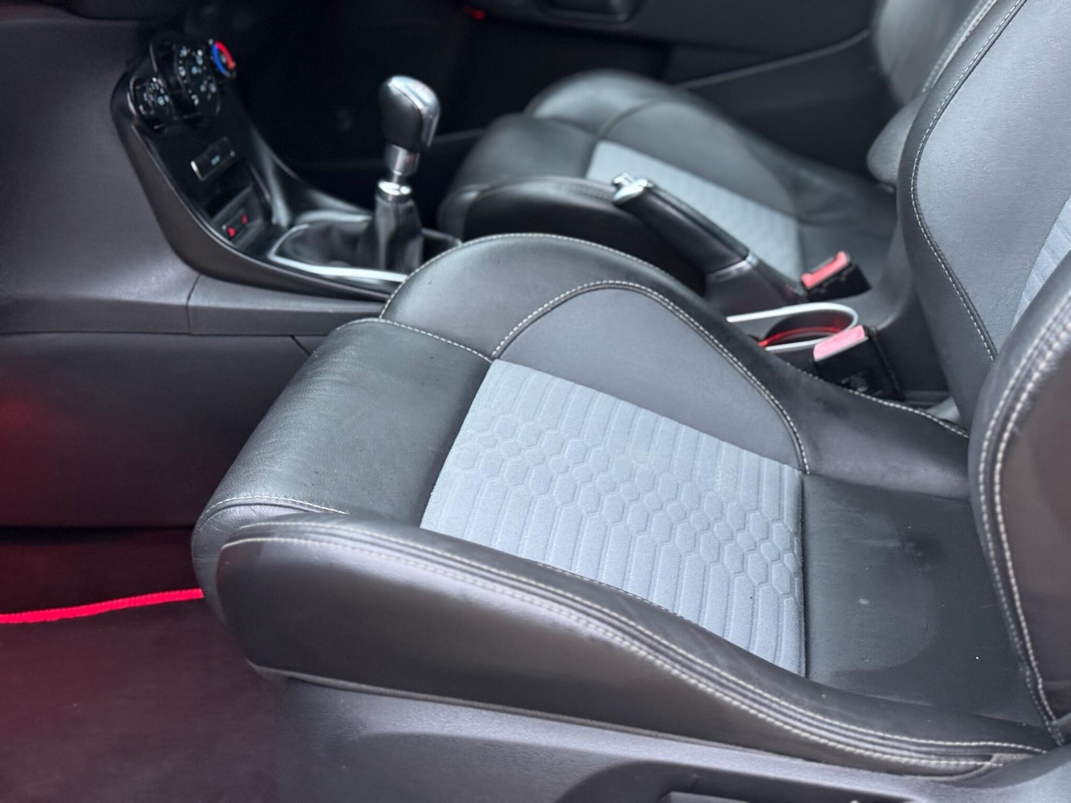 Used Ford Fiesta 2014 for sale - 77148594: Photo 33