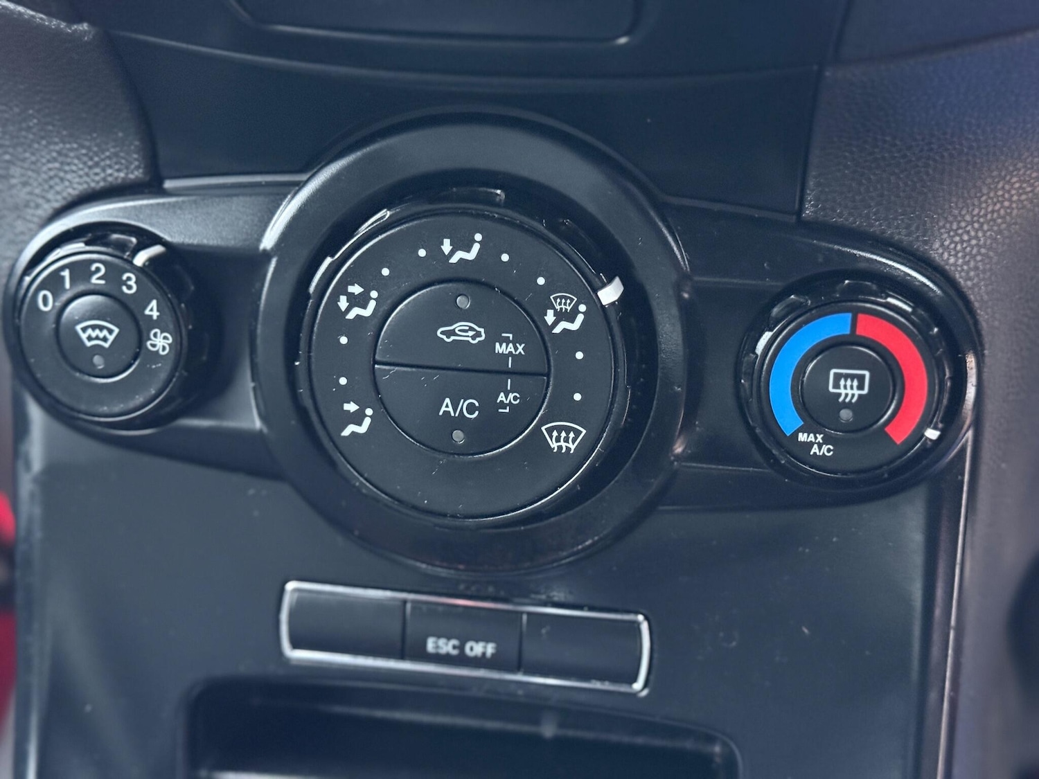 Used Ford Fiesta 2014 for sale - 77148594: Photo 37