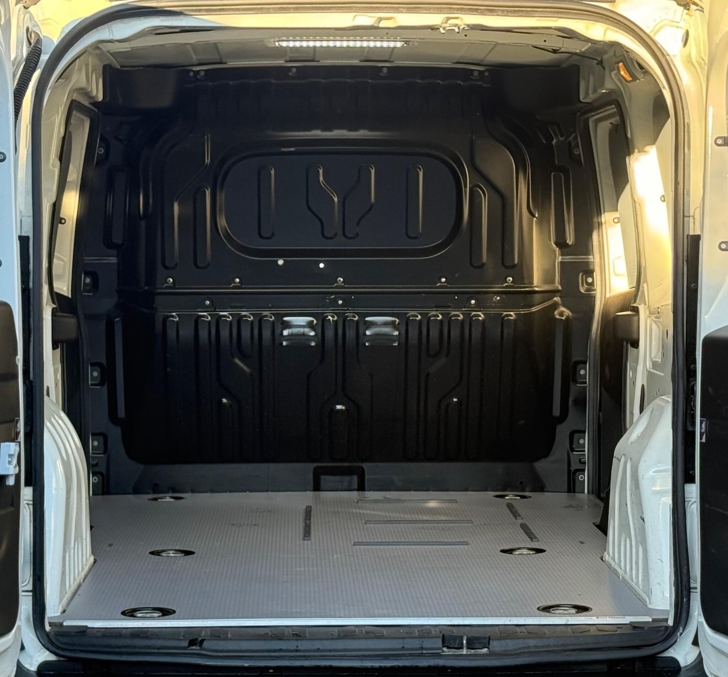 Used Vauxhall Combo 2018 for sale - 77094220: Photo 19