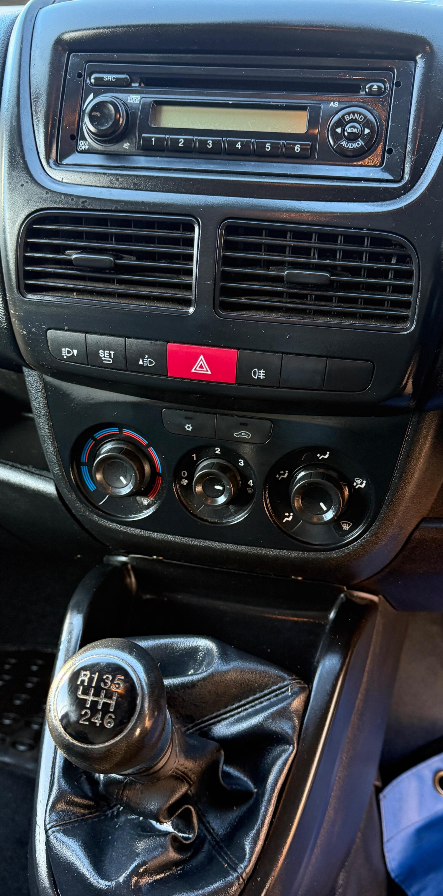 Used Vauxhall Combo 2016 for sale - 77350489: Photo 19