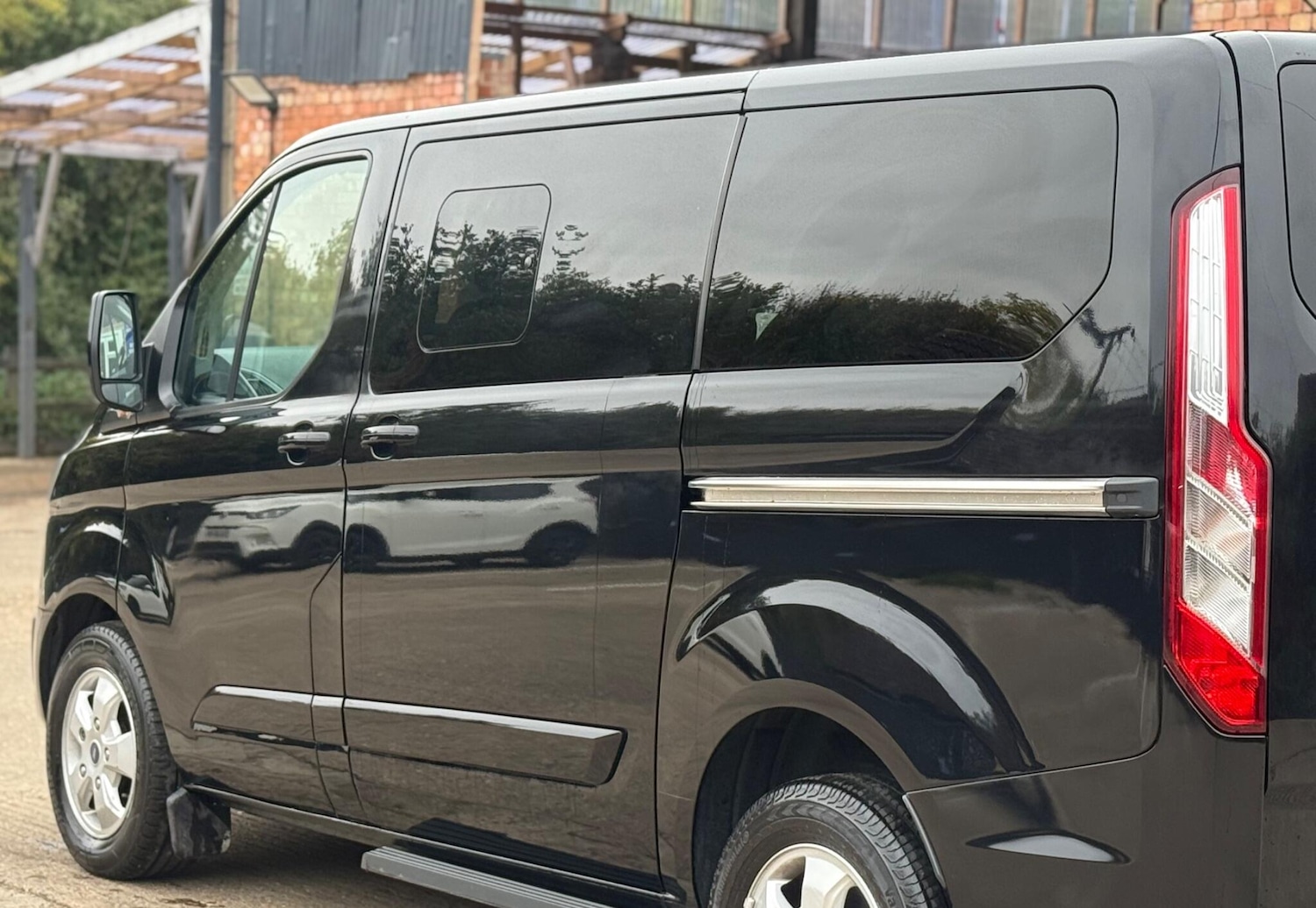Used Ford Tourneo Custom 2018 for sale - 76590661: Photo 39
