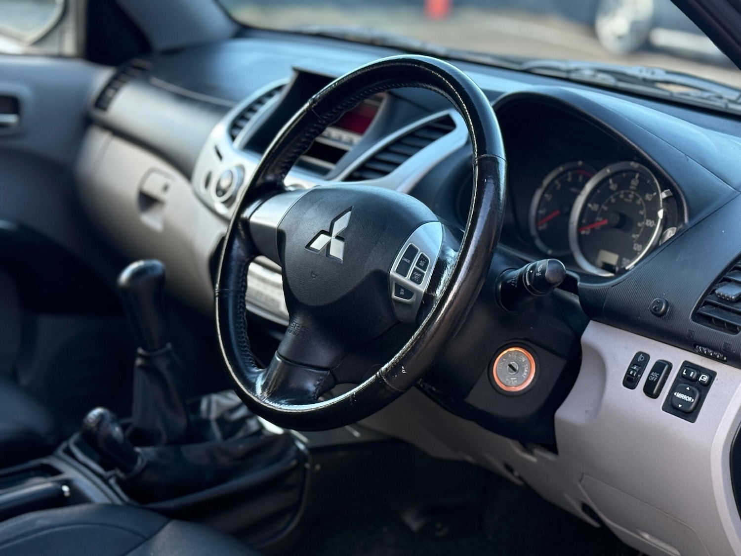 Used Mitsubishi L200 2012 for sale - 77002030: Photo 13