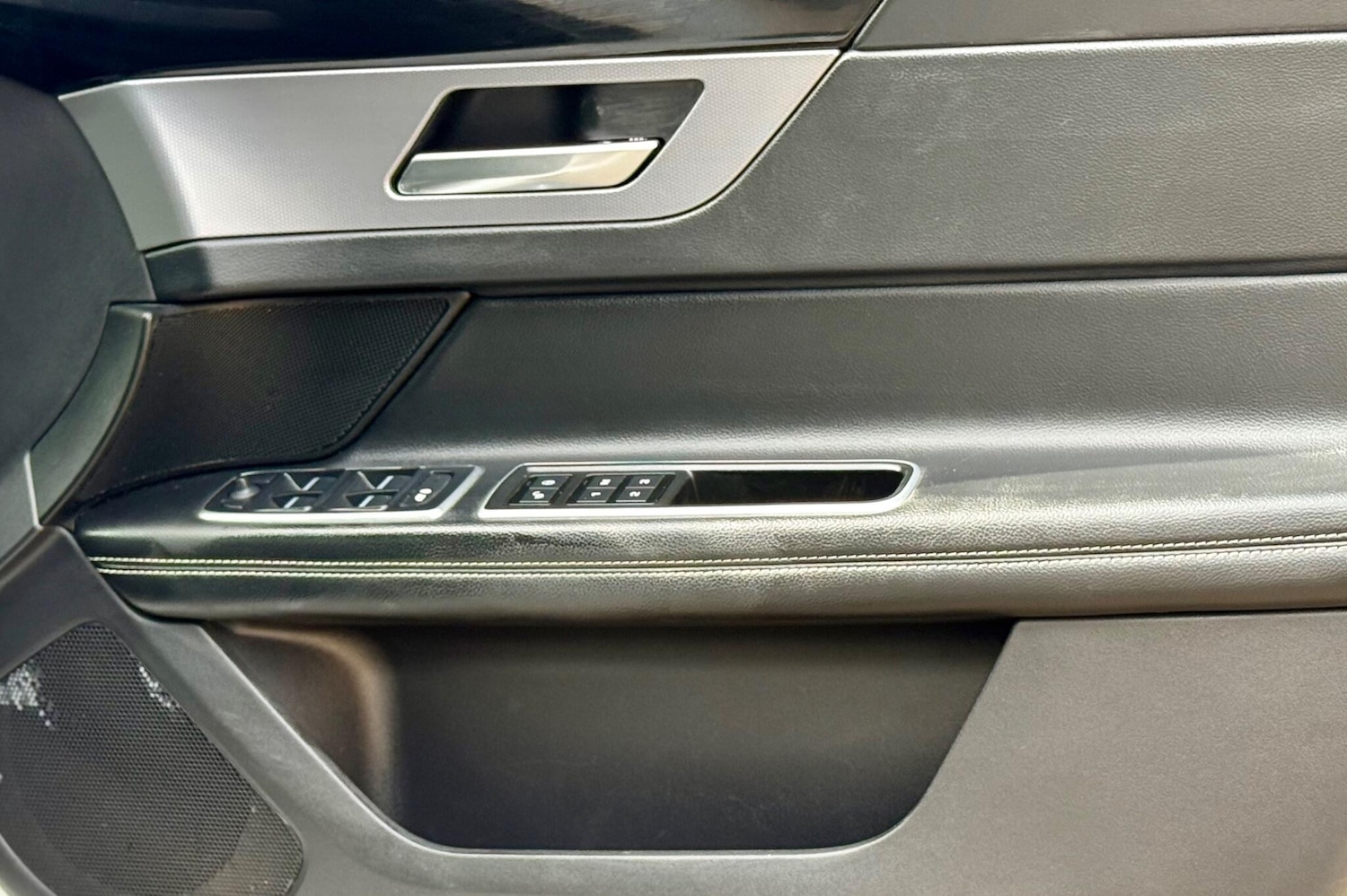 Used Jaguar XF 2019 for sale - 78201537: Photo 15