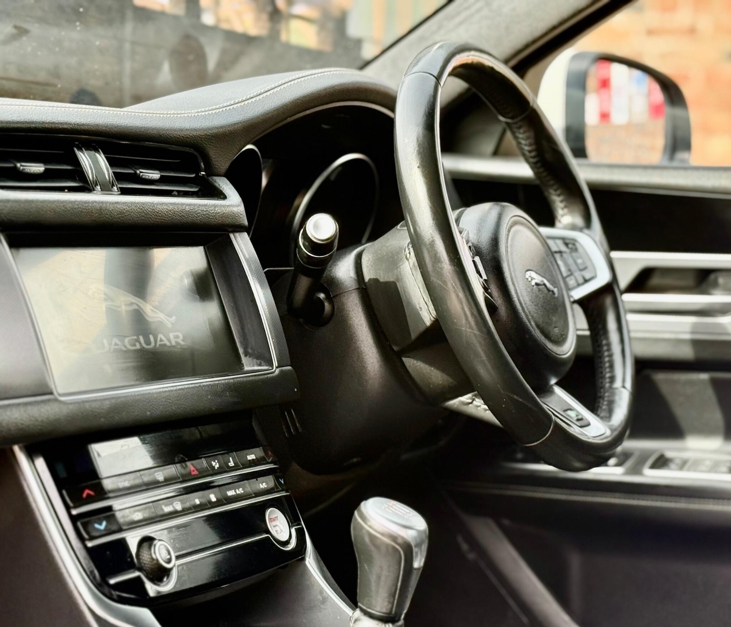 Used Jaguar XF 2019 for sale - 78201537: Photo 16