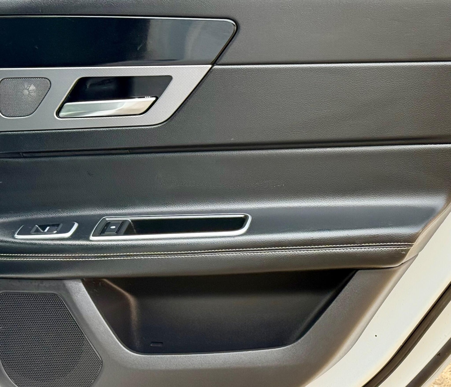 Used Jaguar XF 2019 for sale - 78201537: Photo 24