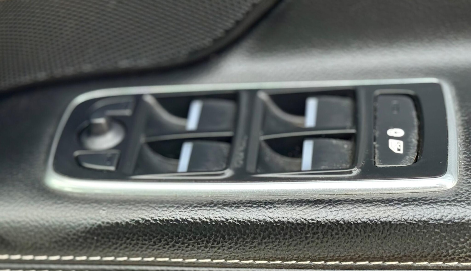 Used Jaguar XF 2019 for sale - 78201537: Photo 41