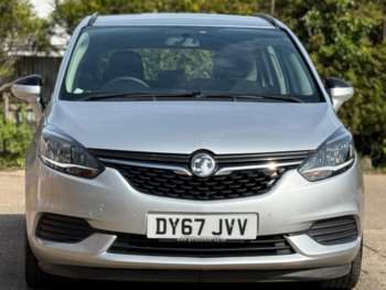 Used Vauxhall Zafira Tourer 2017 for sale - 74747898: Photo