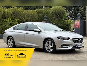 Used Vauxhall Insignia 2017 for sale - 78654935: Photo