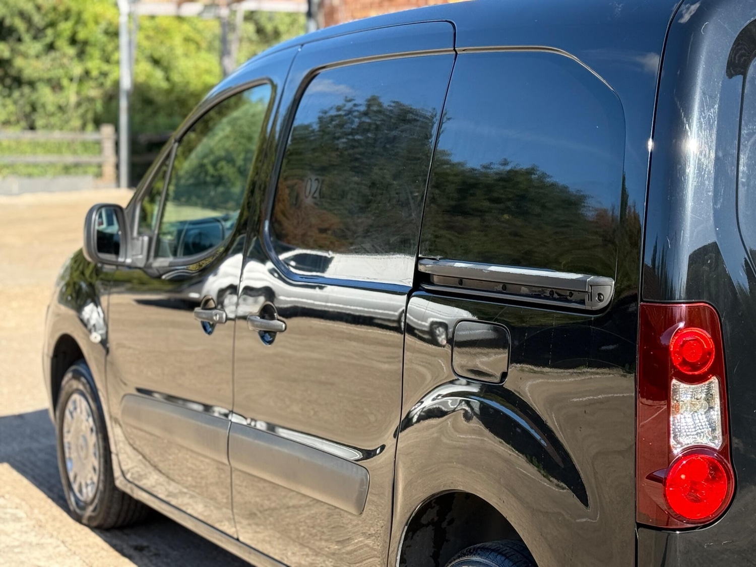 Vehicle 29
