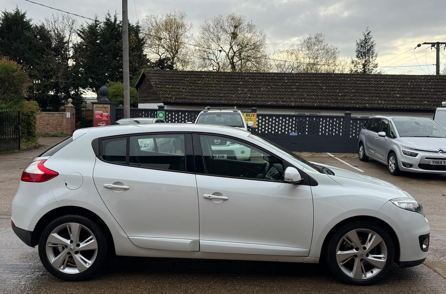 Used Renault Megane 2013 for sale - 76495780: Photo 12