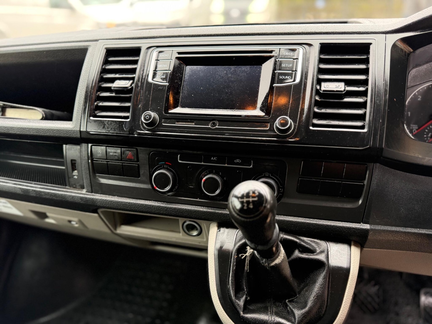 Used Volkswagen Transporter 2018 for sale - 77904296: Photo 17