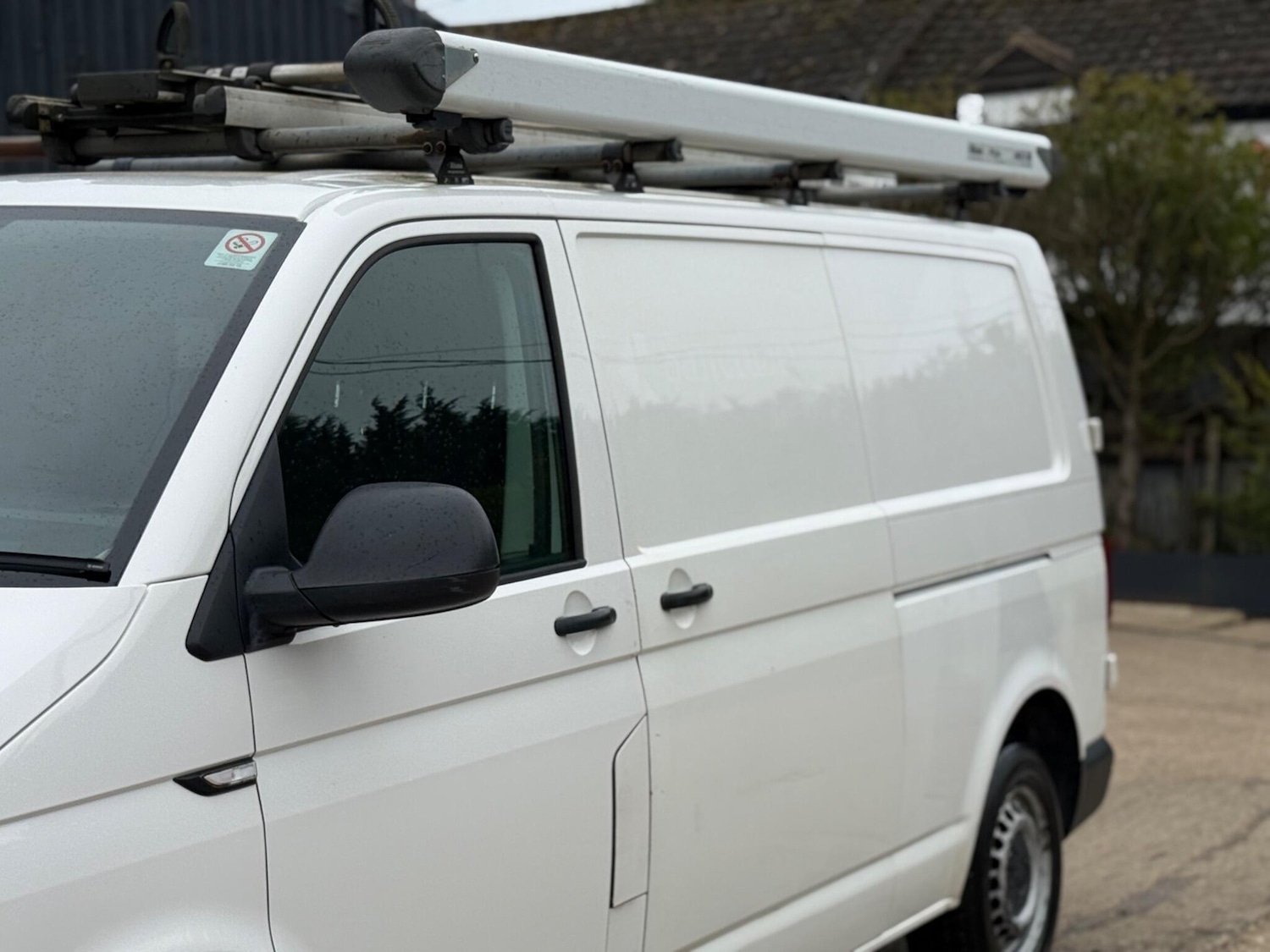 Used Volkswagen Transporter 2018 for sale - 77904296: Photo 24