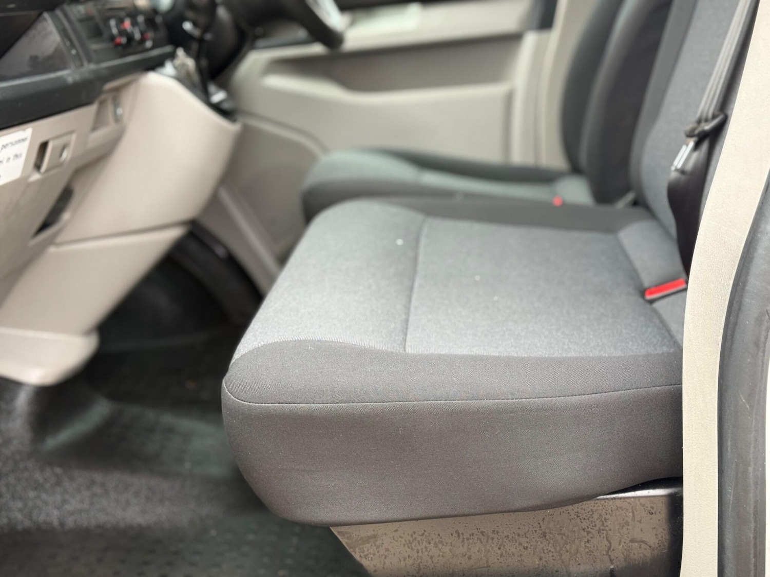 Used Volkswagen Transporter 2018 for sale - 77904296: Photo 40