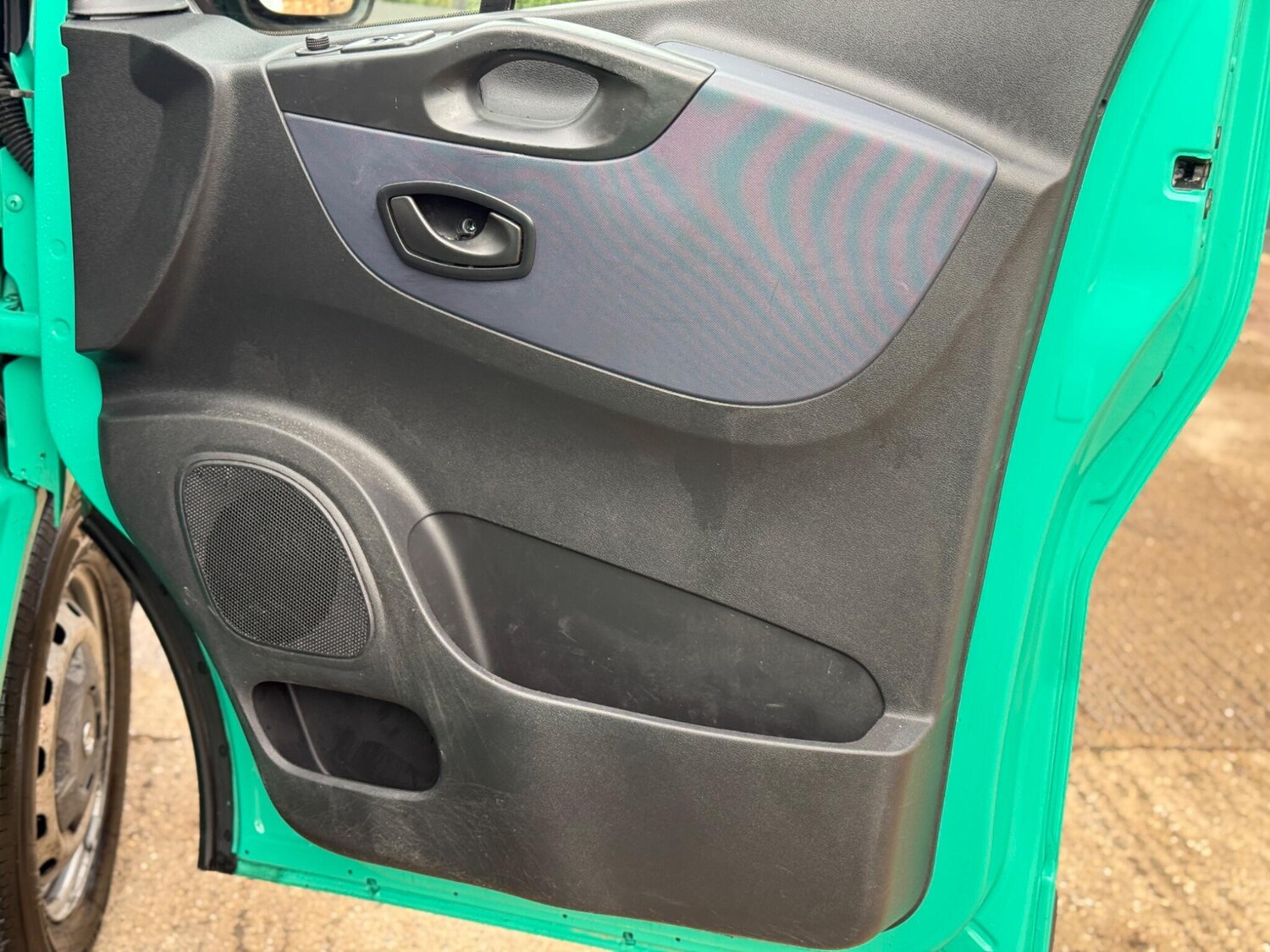 Used Vauxhall Vivaro 2017 for sale - 76046946: Photo 30