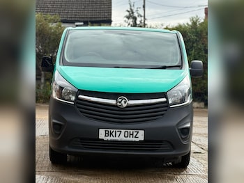 Used Vauxhall Vivaro 2017 for sale - 76046946: Photo 3
