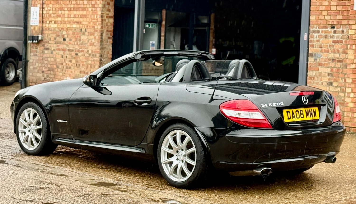 Used Mercedes-Benz SLK 2008 for sale - 77578831: Photo 3