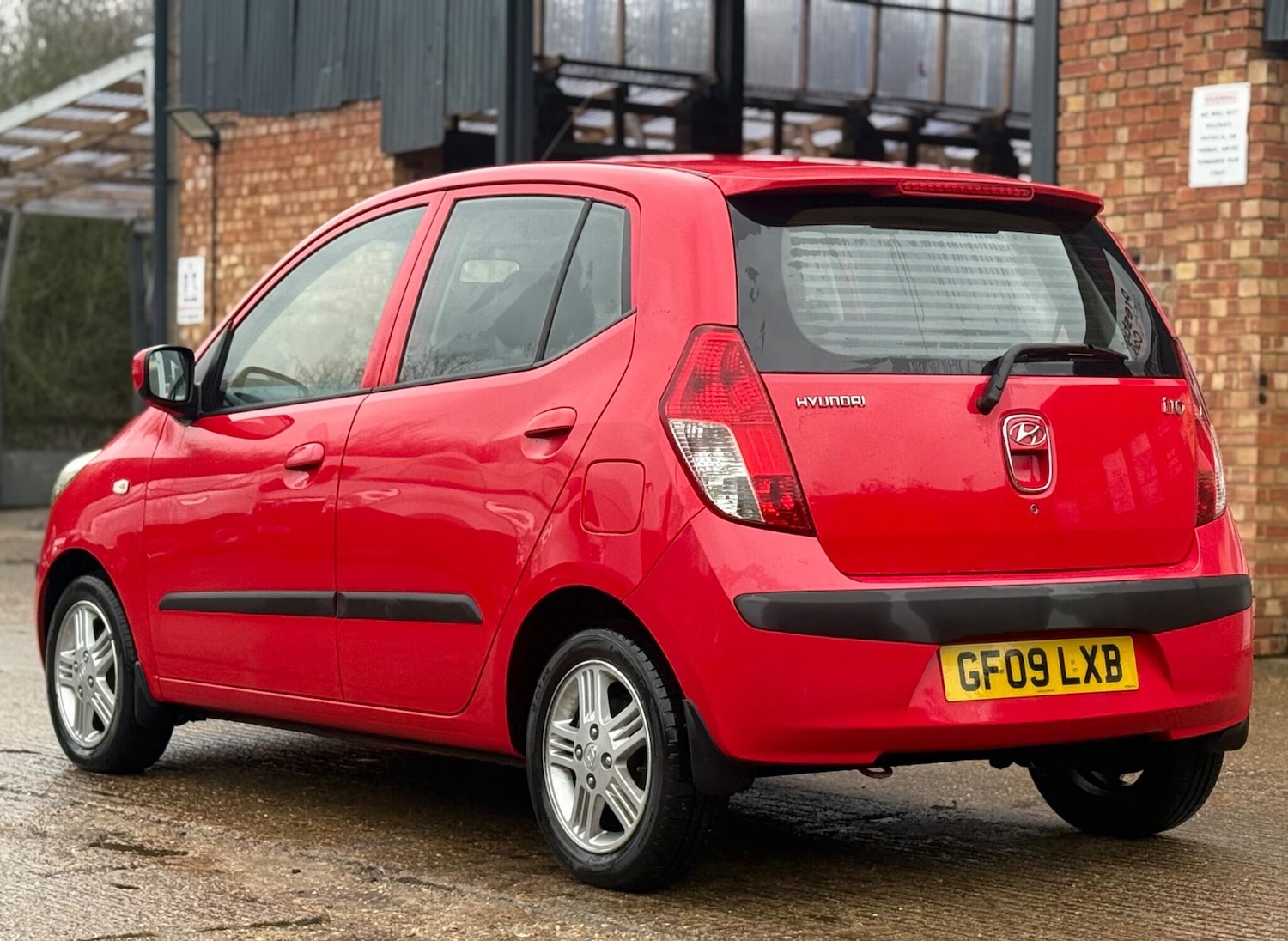 Used Hyundai i10 2009 for sale - 77408842: Photo 9