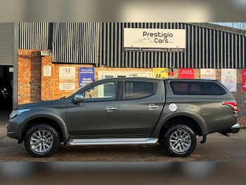 Used Mitsubishi L200 2018 for sale - 76896400: Photo