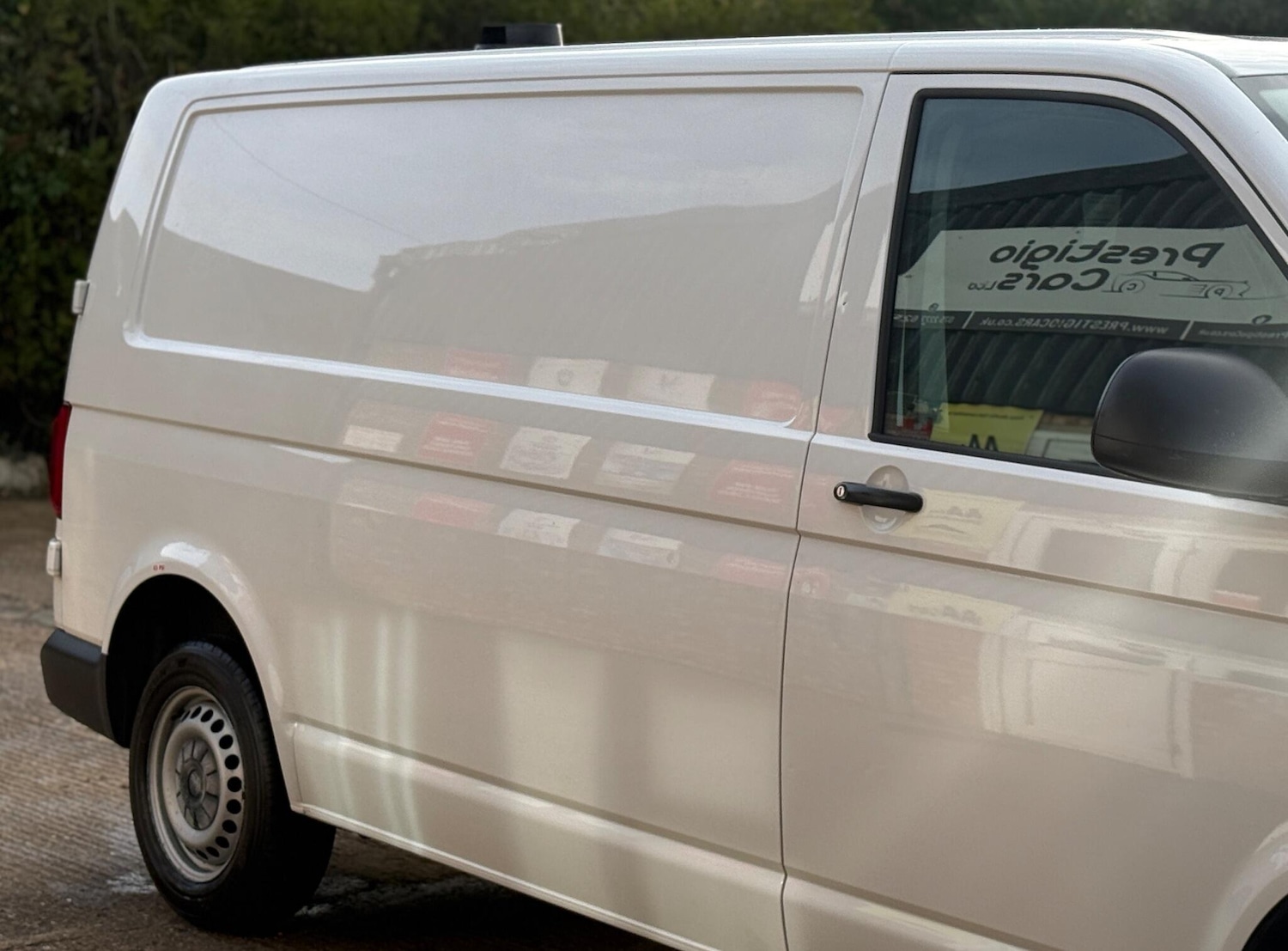 Used Volkswagen Transporter 2017 for sale - 77002043: Photo 19