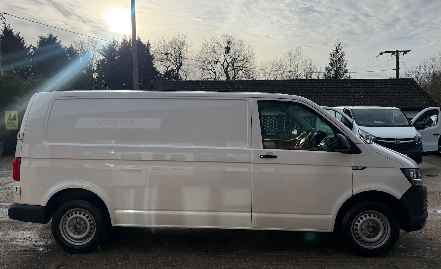 Used Volkswagen Transporter 2017 for sale - 77002043: Photo 7