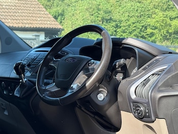 Used Ford Tourneo Custom 2018 for sale - 79284228: Photo