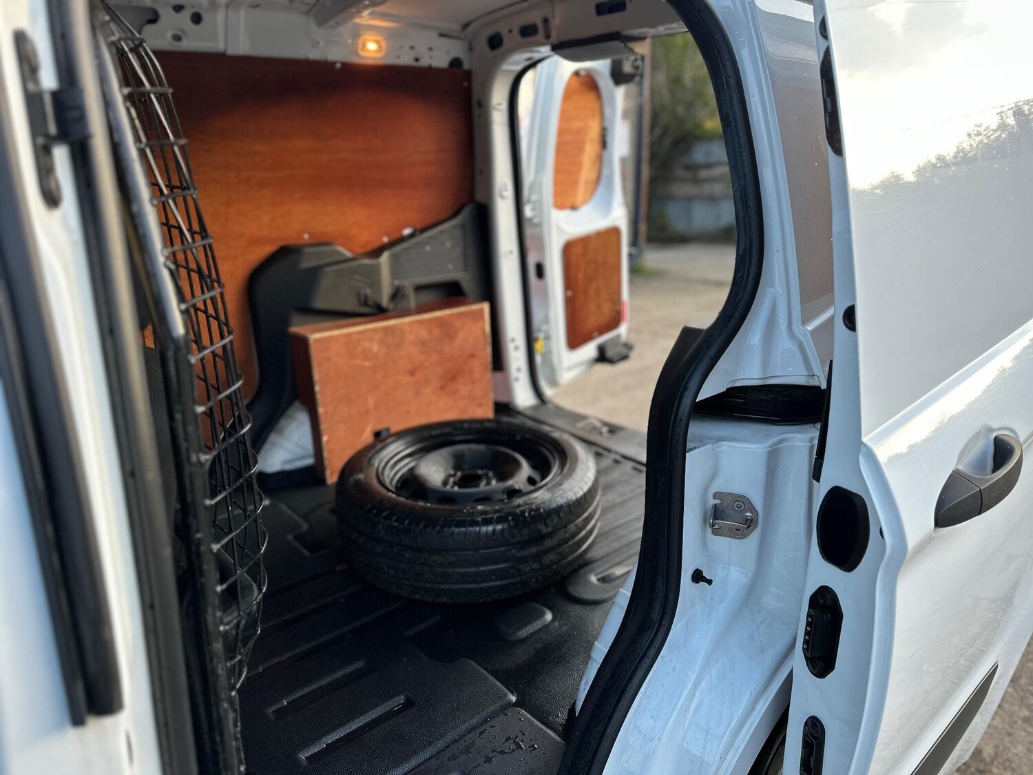 Used Ford Transit Courier 2020 for sale - 77045759: Photo 16