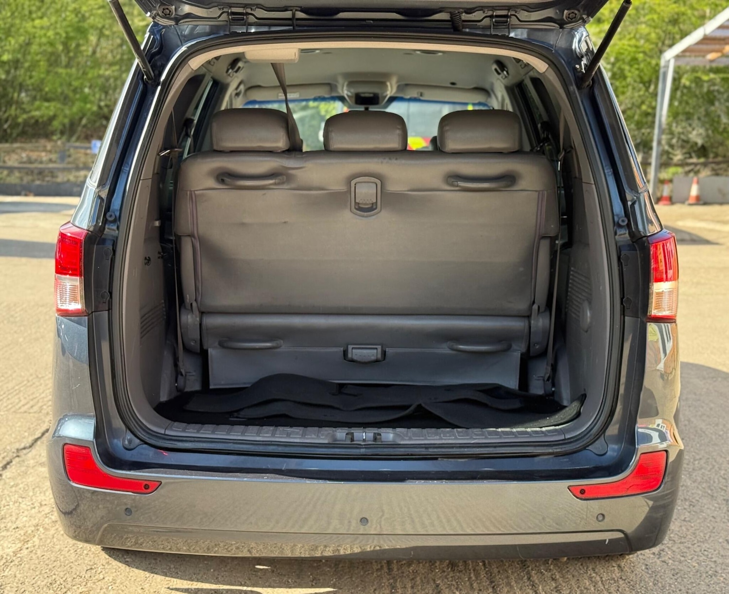 Used Ssangyong Turismo 2015 for sale - 78056019: Photo 21