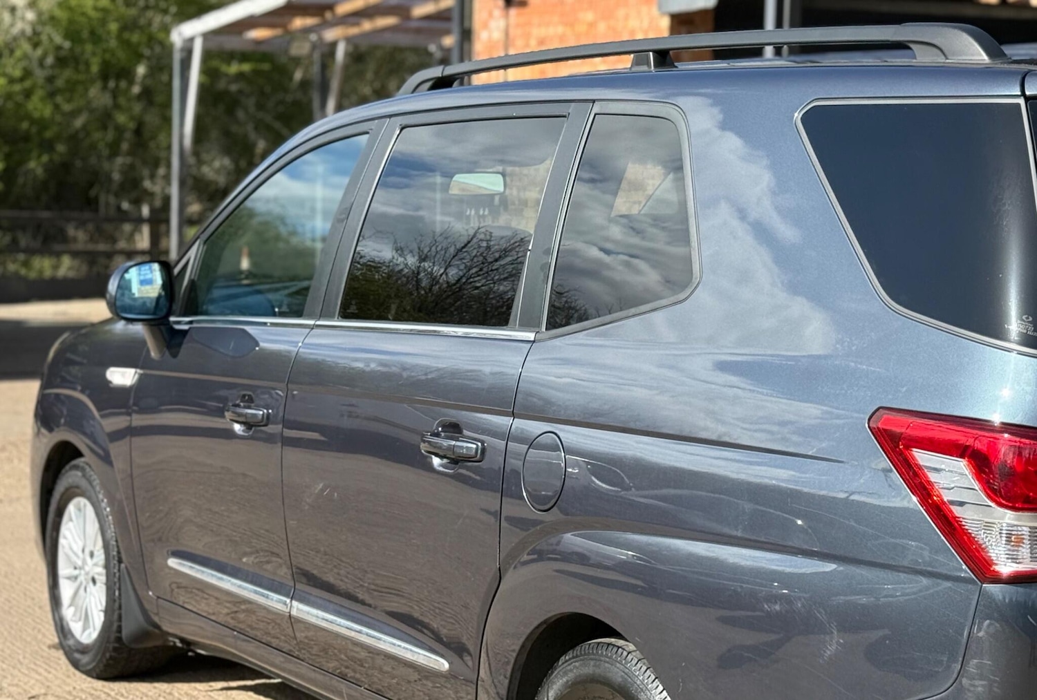 Used Ssangyong Turismo 2015 for sale - 78056019: Photo 29