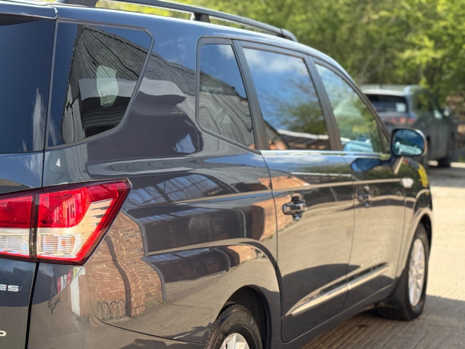 Used Ssangyong Turismo 2015 for sale - 78056019: Photo 32