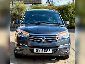 Used Ssangyong Turismo 2015 for sale - 78056019: Photo