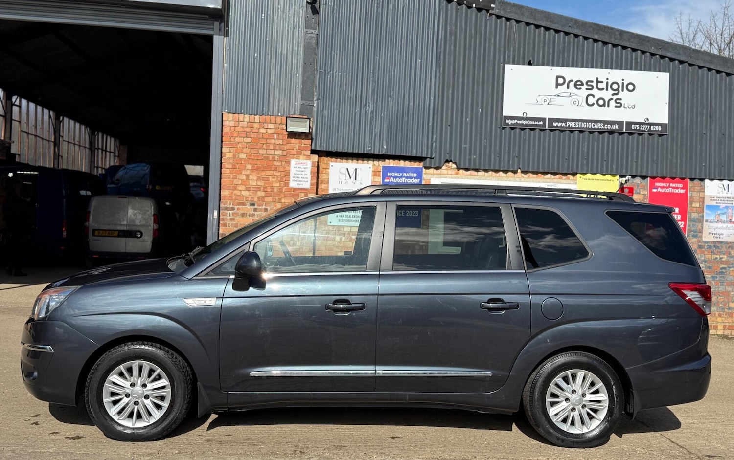 Used Ssangyong Turismo 2015 for sale - 78056019: Photo 7