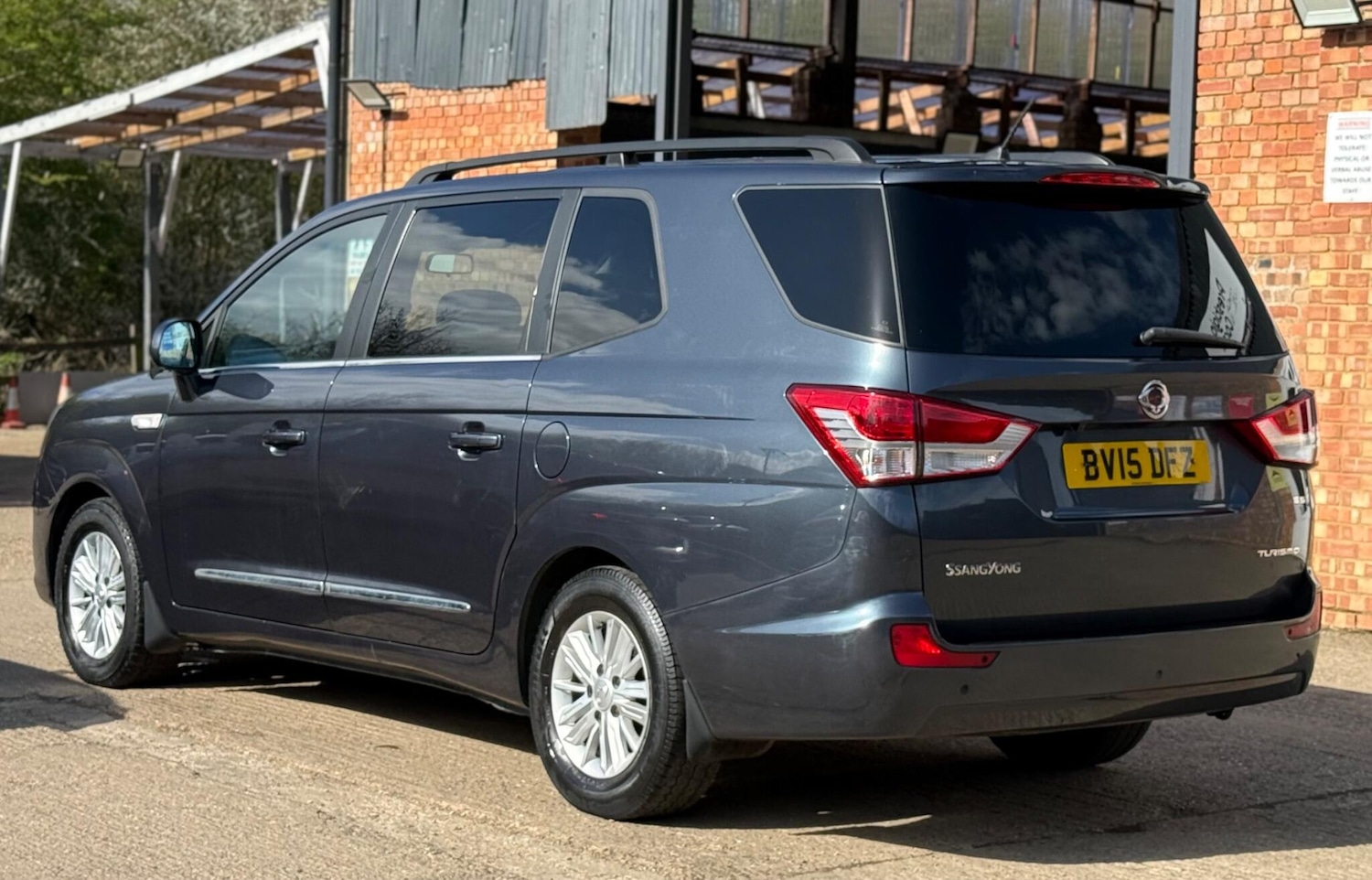 Used Ssangyong Turismo 2015 for sale - 78056019: Photo 9