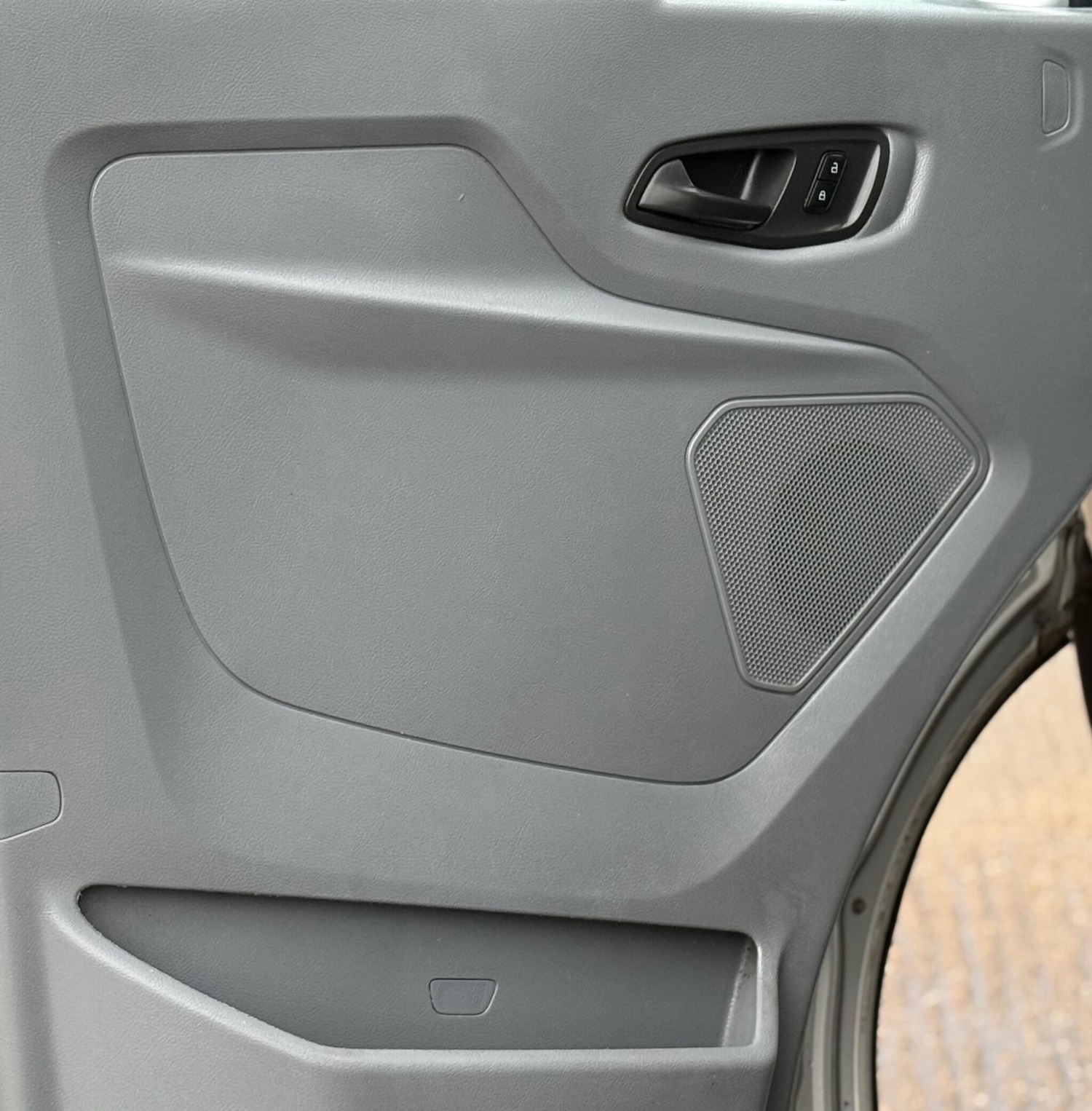 Used Ford Transit 2018 for sale - 75982925: Photo 13