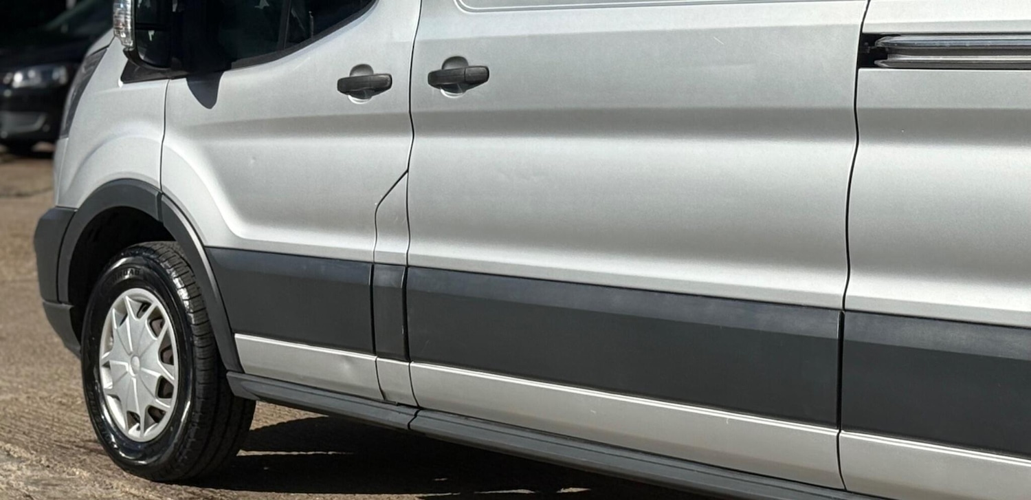 Used Ford Transit 2018 for sale - 75982925: Photo 38