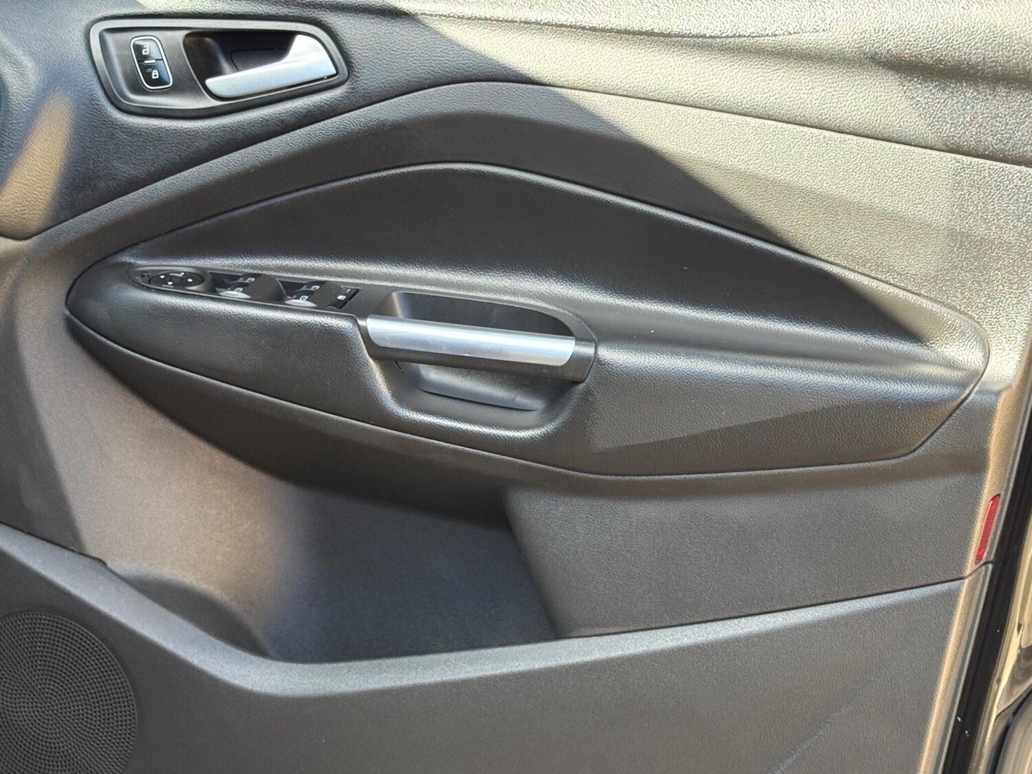 Used Ford Kuga 2017 for sale - 77350497: Photo 33