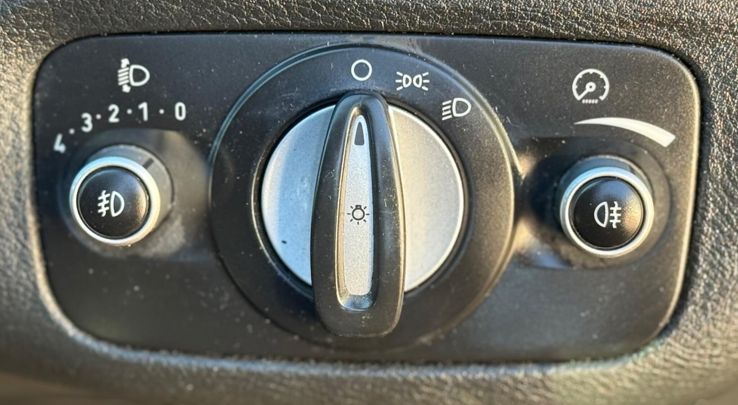 Used Ford Mondeo 2012 for sale - 76792449: Photo 42