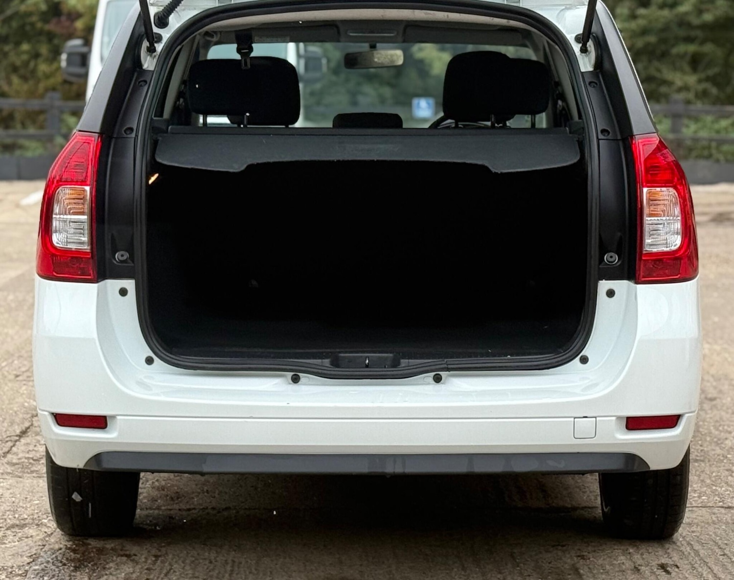 Used Dacia Logan MCV 2019 for sale - 76236857: Photo 21