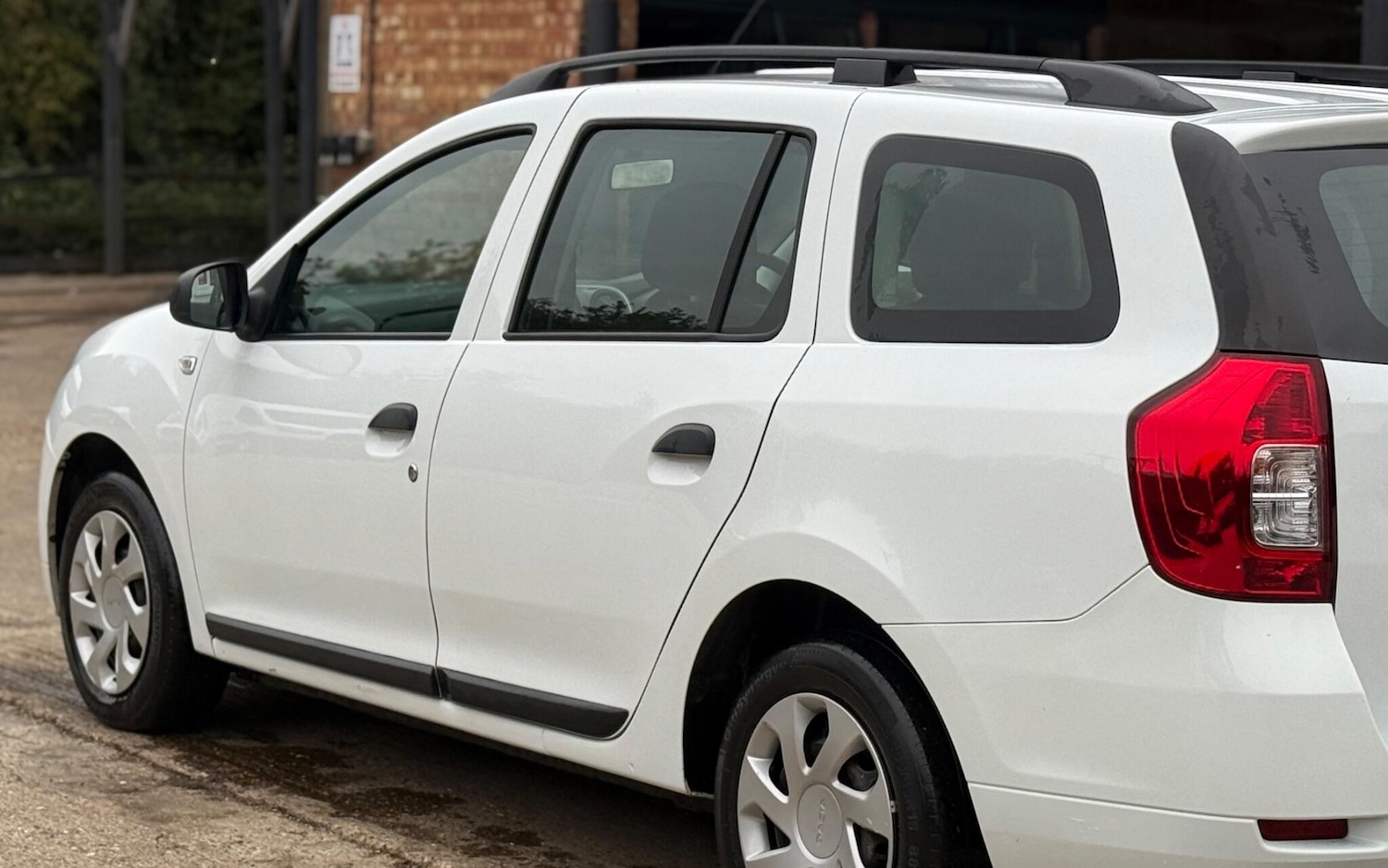Used Dacia Logan MCV 2019 for sale - 76236857: Photo 33