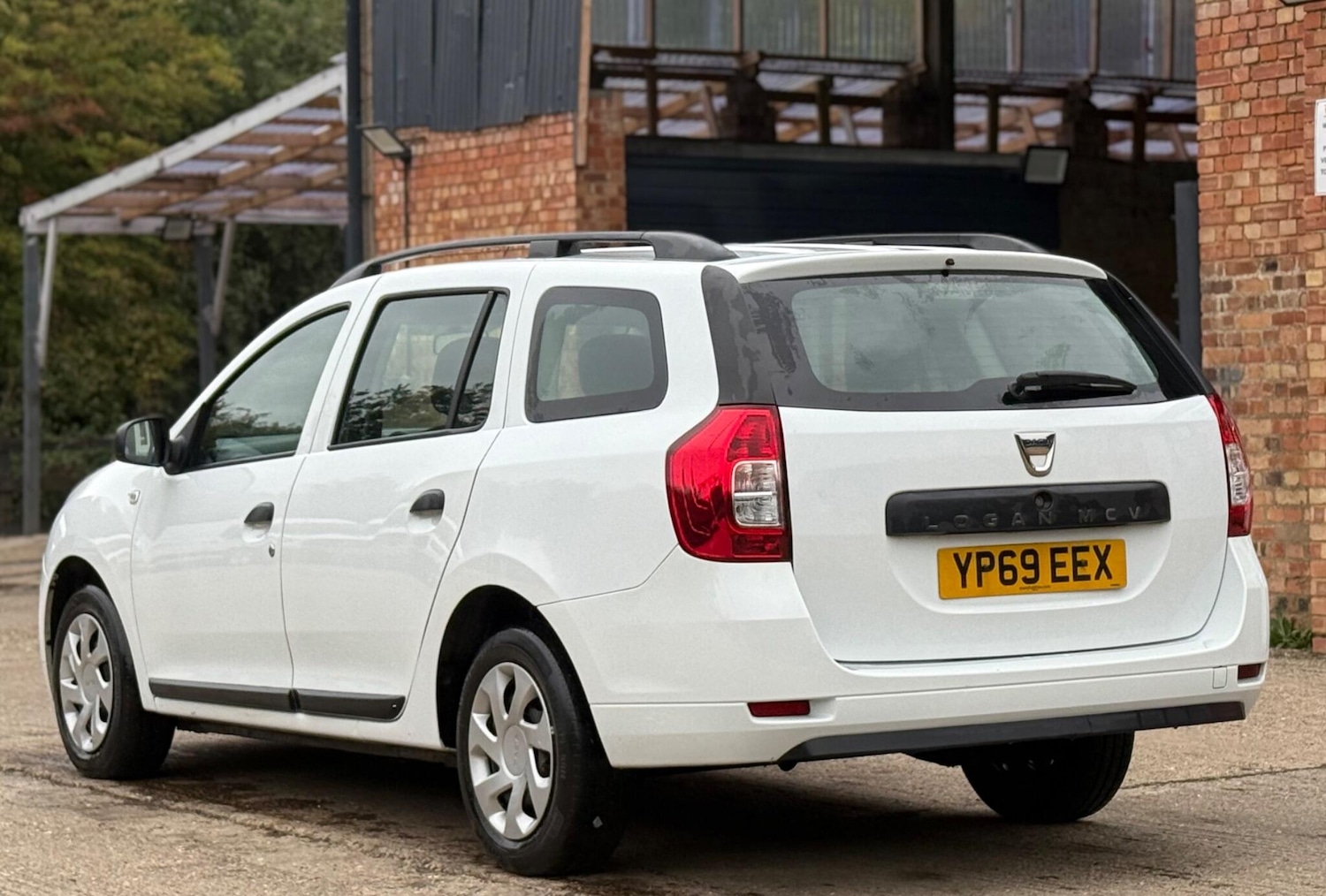 Used Dacia Logan MCV 2019 for sale - 76236857: Photo 9