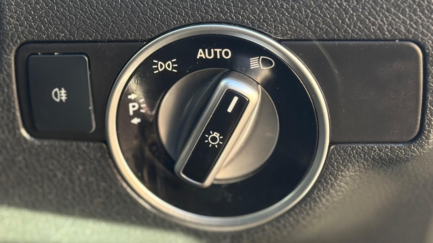 Used Mercedes-Benz CLA 2017 for sale - 77125216: Photo 28