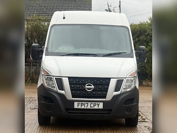 Nissan - NV400