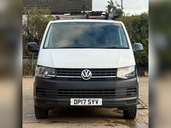 Used Volkswagen Transporter 2017 for sale - 77045764: Photo