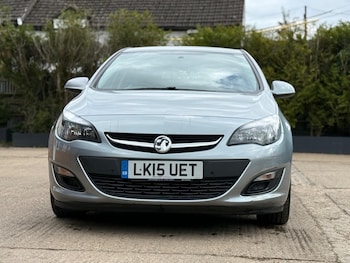 Used Vauxhall Astra 2015 for sale - 78251526: Photo